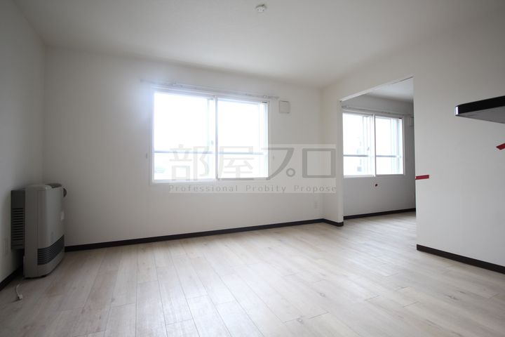 北海道札幌市中央区北七条西19(マンション)の賃貸物件の居間