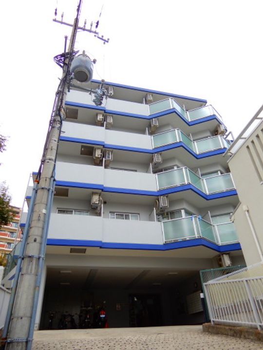 ヒルバレー妙法寺駅前の外観