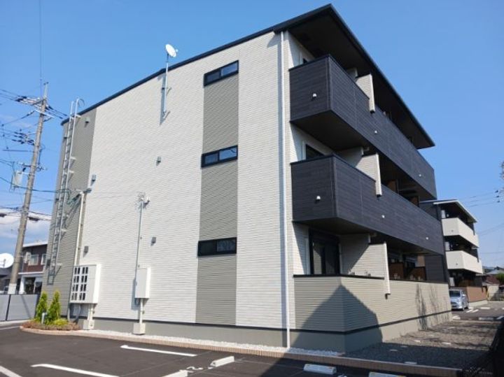 フィオーレ降松Yの外観