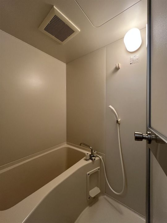 静岡県浜松市中央区都盛町(マンション)の賃貸物件の風呂