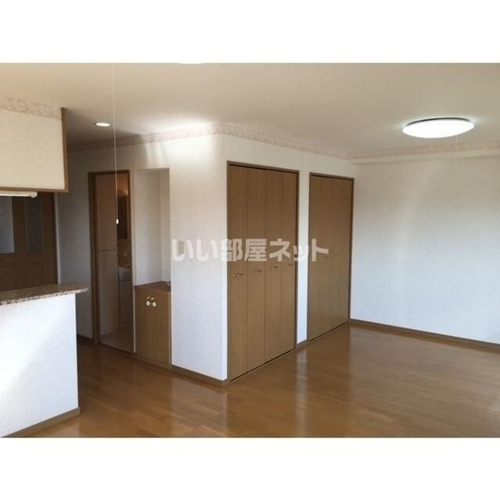 埼玉県深谷市国済寺(マンション)の賃貸物件の居間