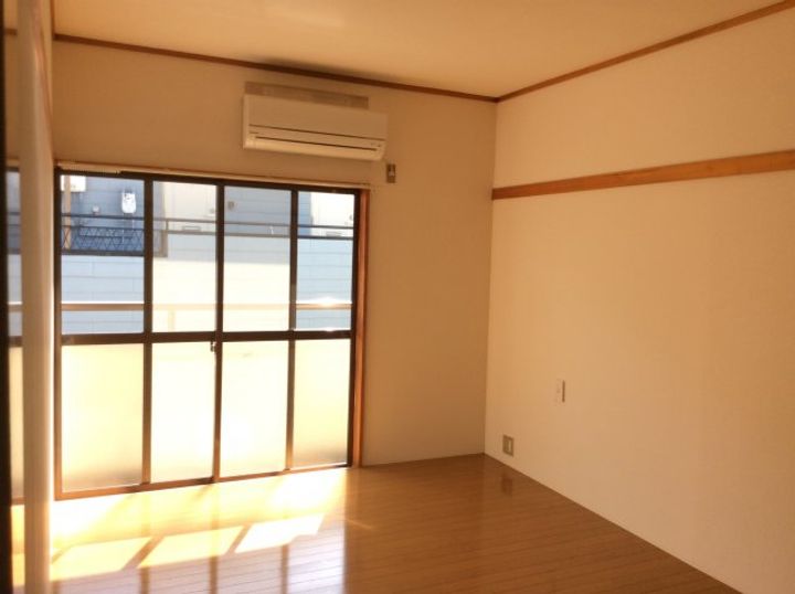 リーベ佐伯IIの居間
