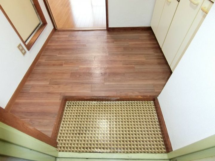 宝コーポIIの玄関