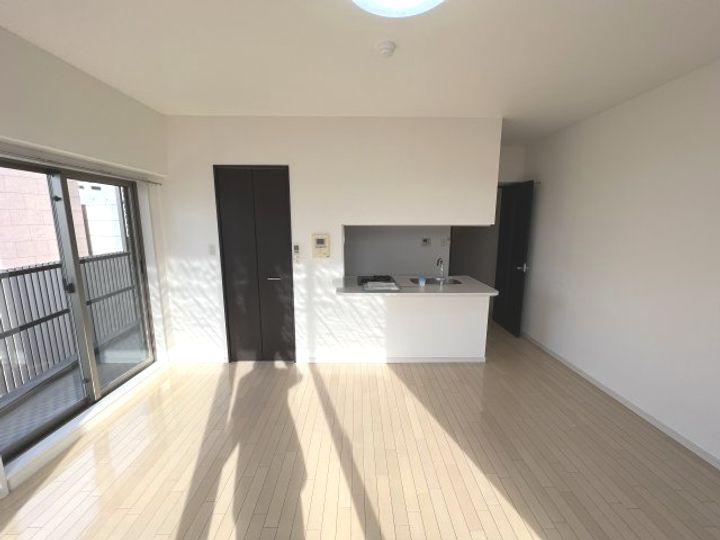 エスティメゾン京橋の居間