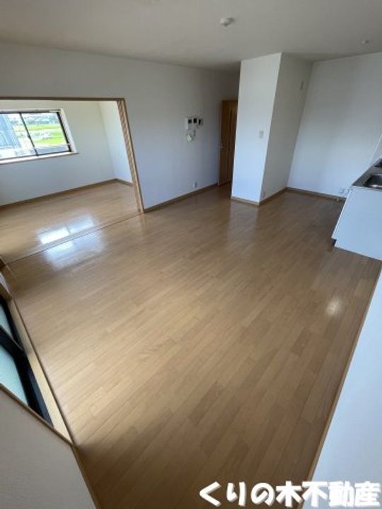 HAPPY SWINGの居間