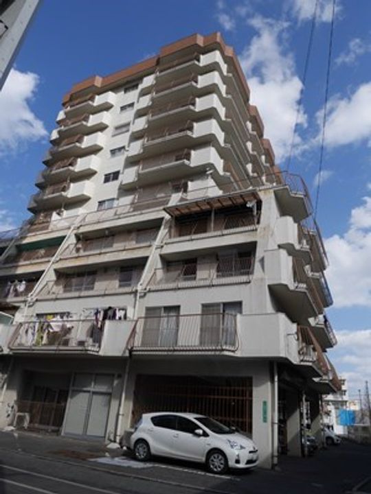 ミリオンコーポラス小文字の外観