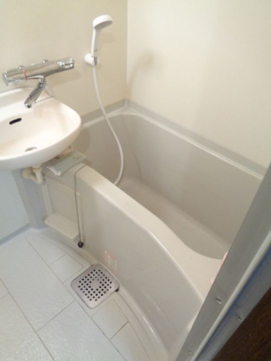 滋賀県草津市岡本町(マンション)の賃貸物件の風呂