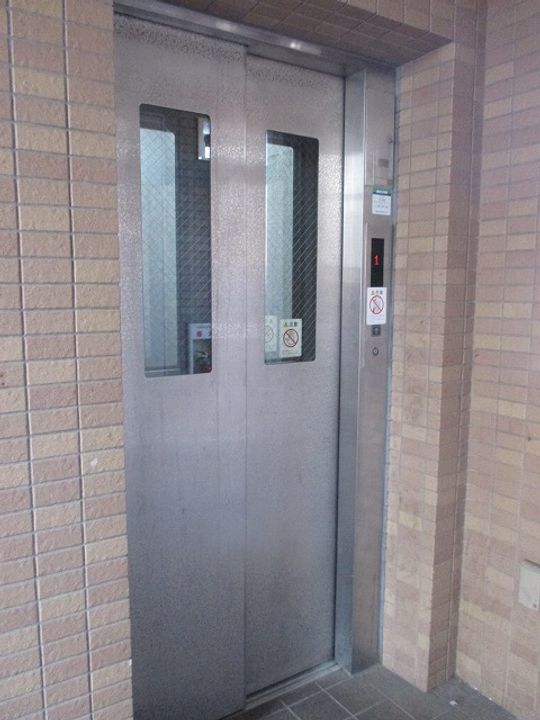 ジュネス・ドミール2000の地図