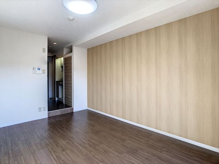 OMレジデンス金沢十三間町の居間