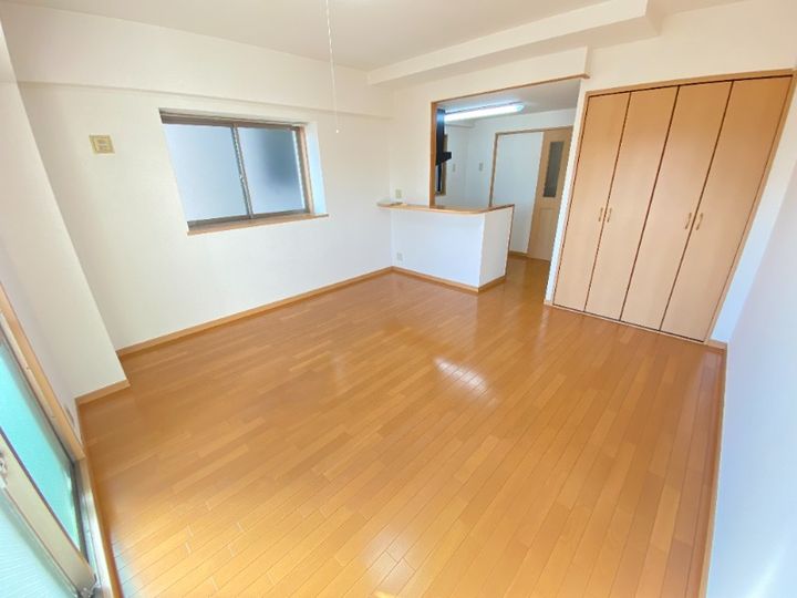 大阪府東大阪市長田東1(マンション)の賃貸物件の居間