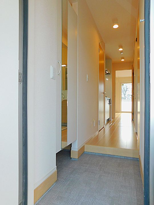 ポルトボヌールの玄関