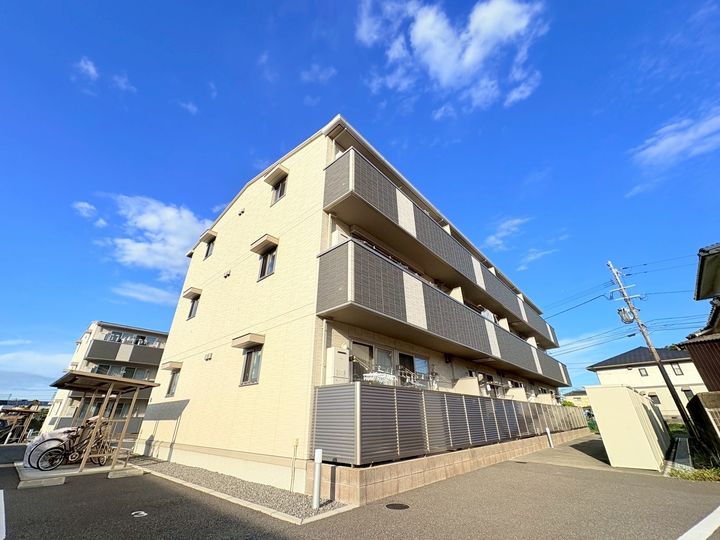 サン フローラ ジャスミンの外観