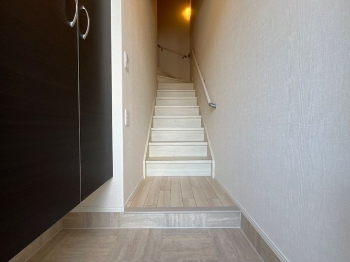 ラヴェルナの玄関