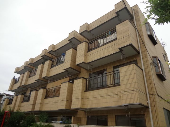 サニーマンションの外観