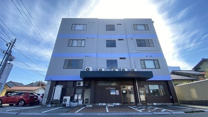 ソシアルビルの外観