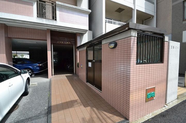 シャルム神田の地図