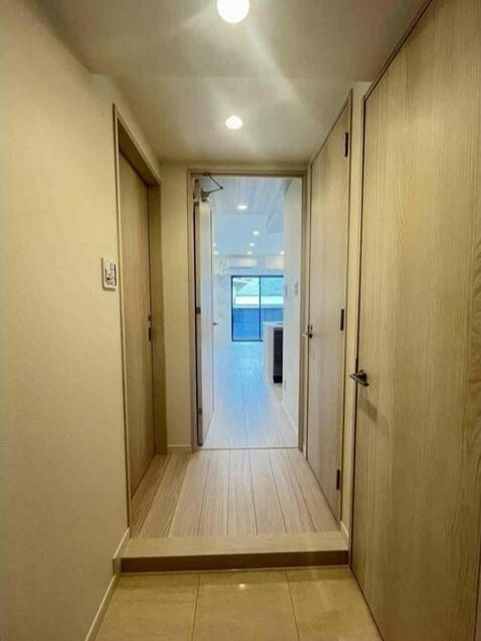 コンフォリア・リヴ文京護国寺の玄関