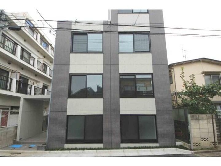 東京都新宿区西落合4(マンション)の賃貸物件の外観