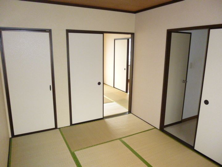 メゾンド御厩Iの内装
