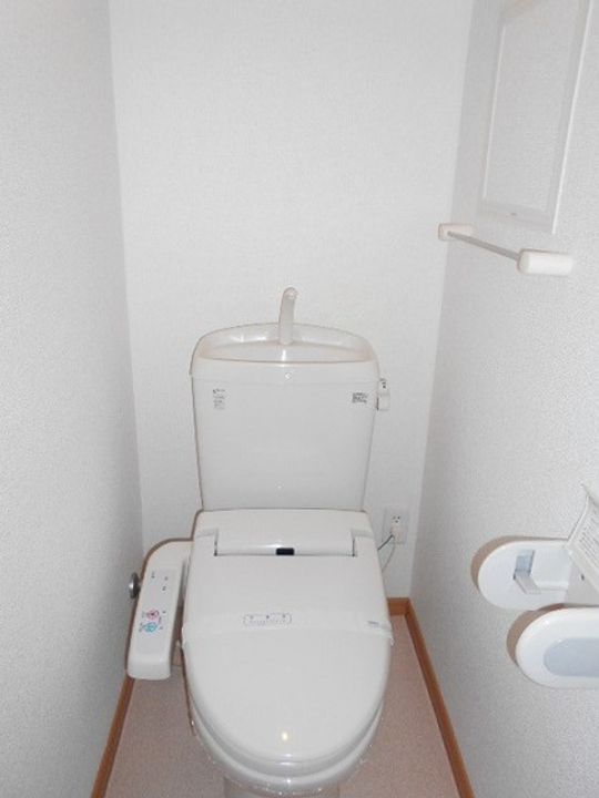 アヴィオン Cの内装