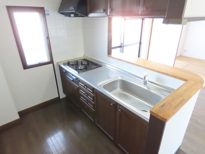 長崎県長崎市泉2(マンション)の賃貸物件のキッチン
