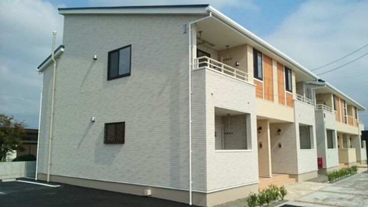 香川県観音寺市柞田町(アパート)の賃貸物件の外観