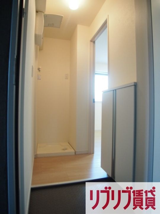 千葉県千葉市中央区椿森1(マンション)の賃貸物件の玄関