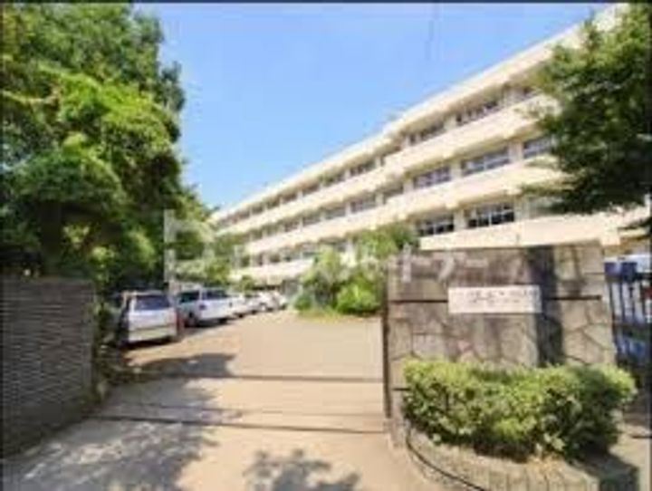 Scala Tsudanumaの周辺
