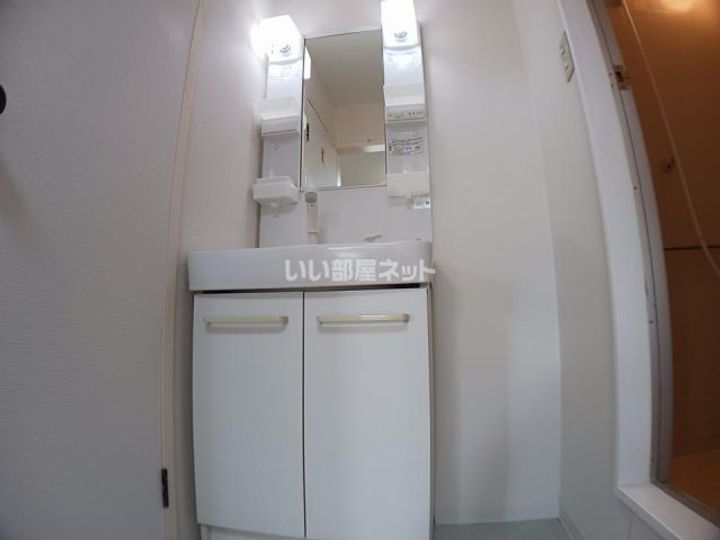 S&T NAKAMOZUの内装