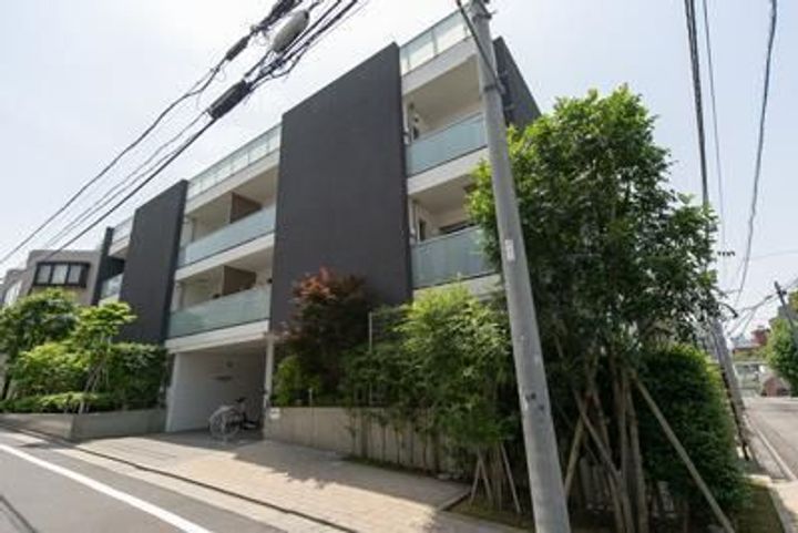 ガーデン原宿の外観