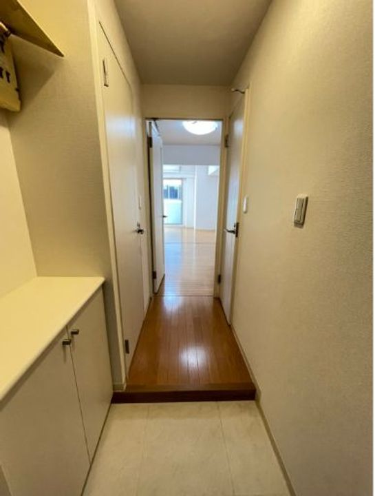 東京都北区滝野川7(マンション)の賃貸物件の玄関