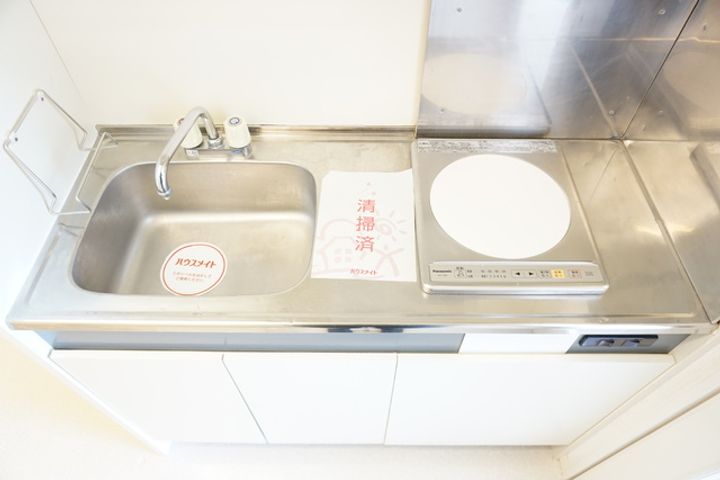 宮城県富谷市東向陽台2(アパート)の賃貸物件のキッチン