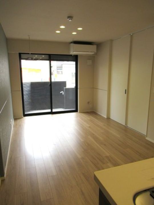 PROTEGO TOKYO EASTの居間