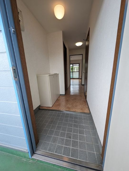 静岡県浜松市中央区富塚町(アパート)の賃貸物件の玄関