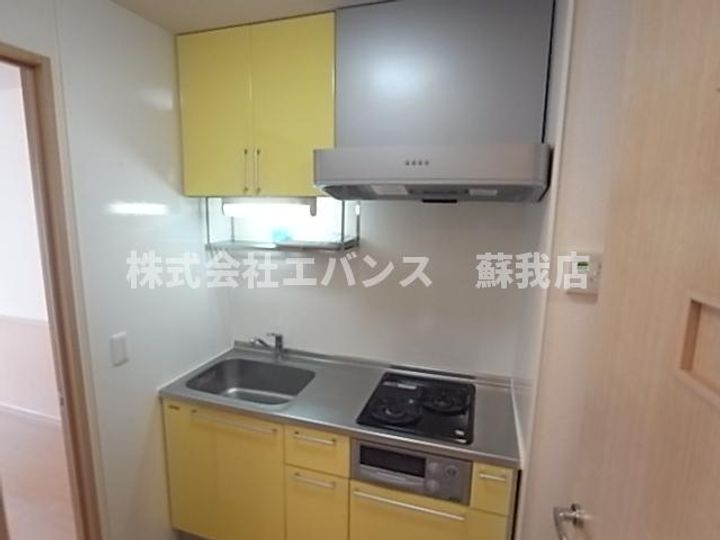 モナリエ港のキッチン