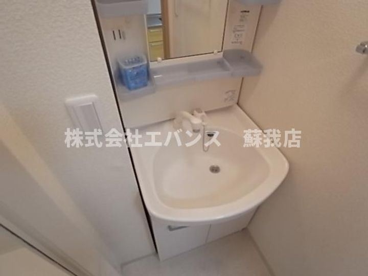 モナリエ港の内装