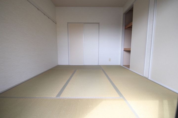 ルミナス矢賀 B棟の内装