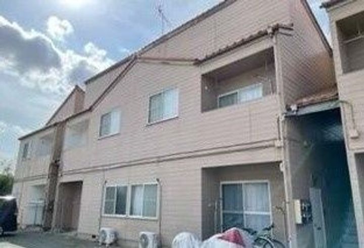 ホワイトパレスの外観