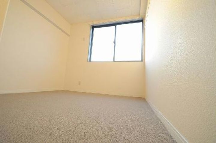 レオパレスYANAGIHARAの居間