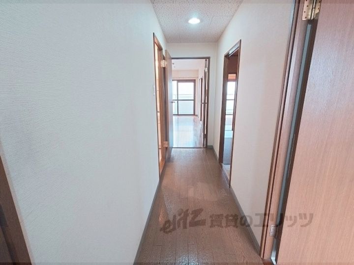 パストラル横小路の内装