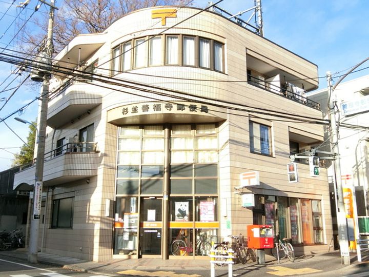 フェリシア・メゾンの周辺