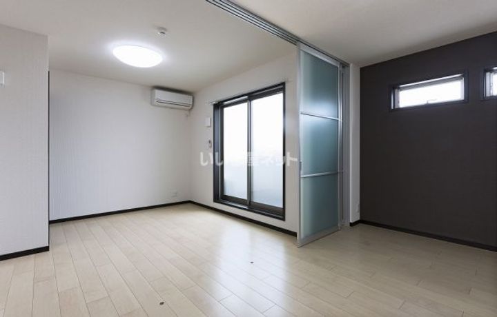 和歌山県和歌山市西高松1(アパート)の賃貸物件の居間