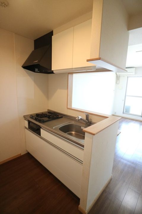 岡山県倉敷市川西町(マンション)の賃貸物件のキッチン