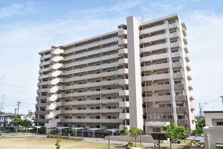 URアーバンラフレ稲沢の外観