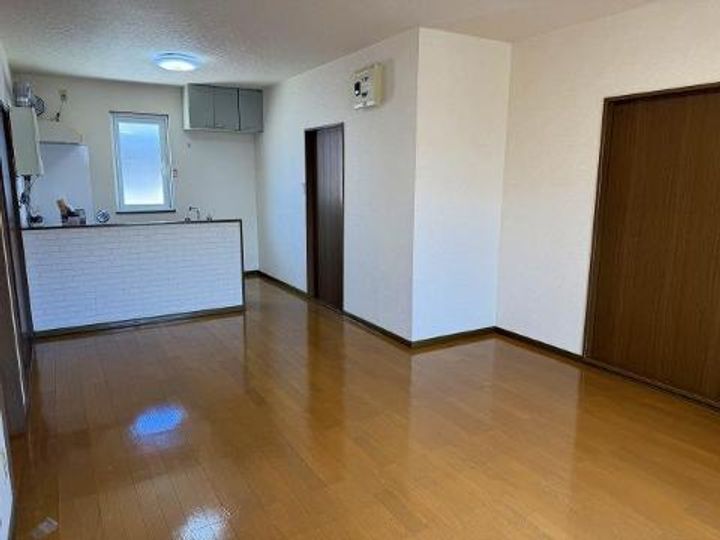 コーポリシェスの居間