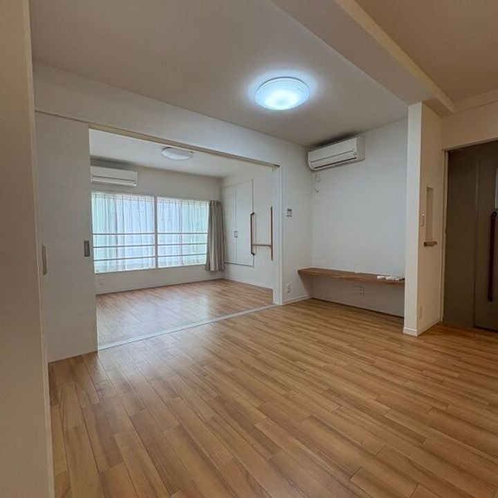 岐阜県岐阜市神室町4(一戸建)の賃貸物件の居間