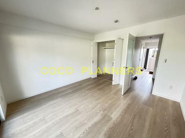 ブロンズ御船の居間