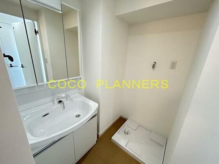 ブロンズ御船の内装