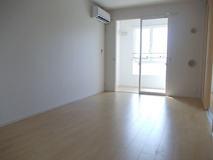 ヴィラ ウィステリアの居間