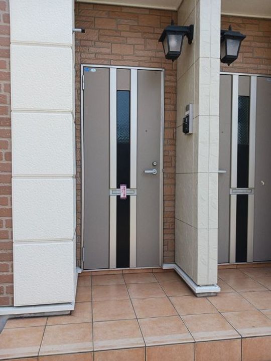 ミルキーウェイ Bの玄関